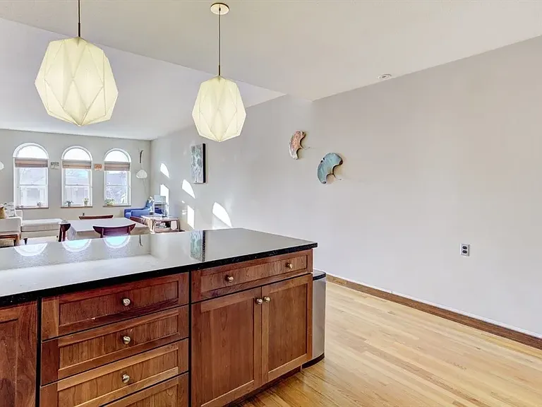 231 Main St #3 — Photo 5