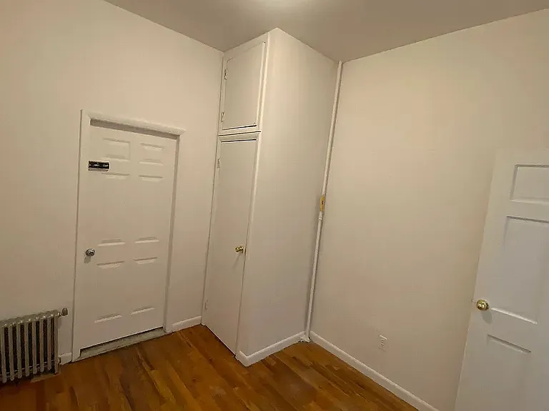 311 W 54th St #2W — Photo 17