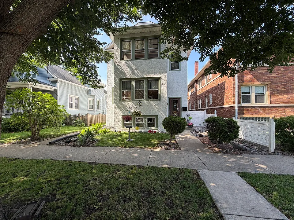 9002 Sheridan Ave #3