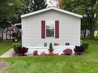 5453 Northland Dr, Croswell, MI 48422
