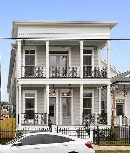 2406 Valence St Photo 1