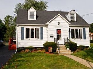 1203 N 14th St, Dekalb, IL 60115