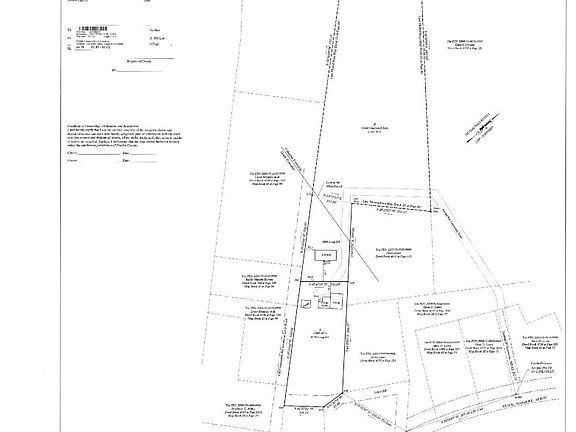 3rd image of 170 Loop Road