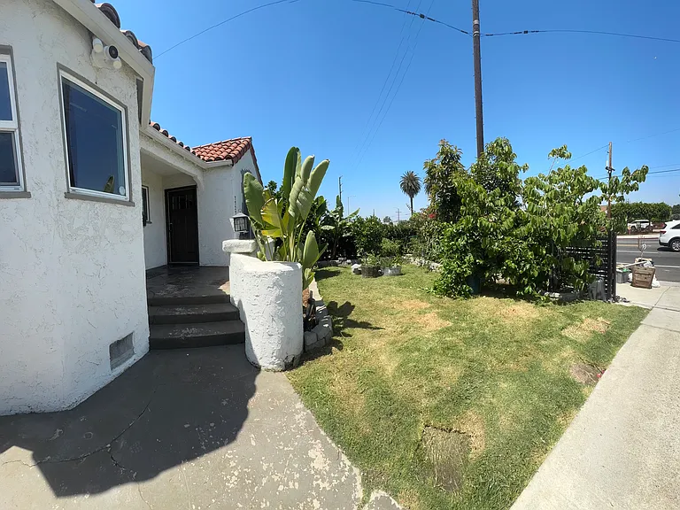 7727 S Normandie Ave — Photo 40