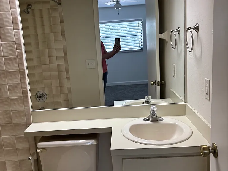 2nd Bedroom full Bathroom
