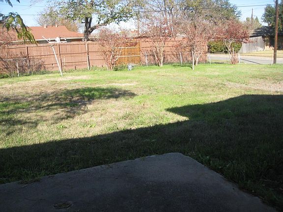 4th image of 2655 Hillsboro Ave