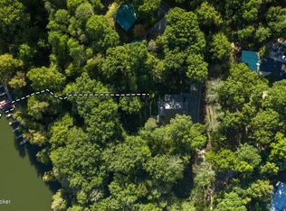 503 Michaels Cove Dr, Leitchfield, KY 42754