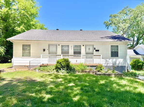 857 Greenwood Ave, Clarksville, TN 37040