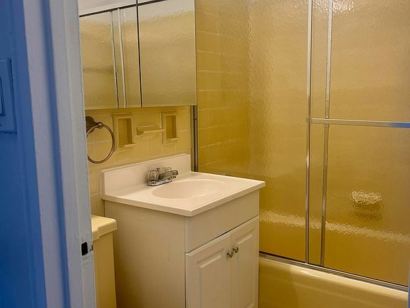 4th image of 1170 Ocean Pkwy APT 5L