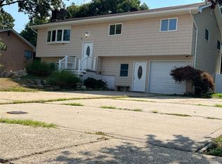 640 Argosy St, Islip Terrace, NY 11752