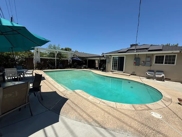 2802 E Griffith Way — Photo 11