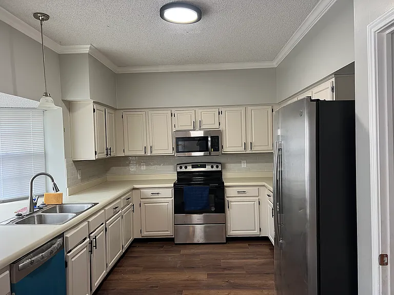 10831 Laurel Crk — Photo 11