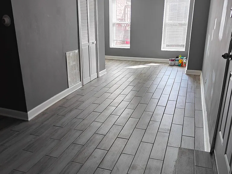 1262 S Fairfield Ave #BASEMENT — Photo 3