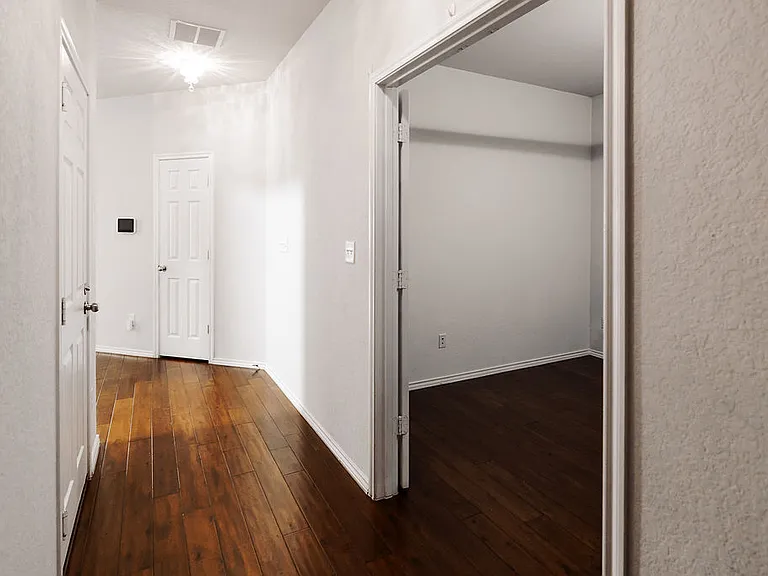 24370 Invitation Oak — Photo 45
