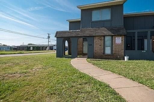 1st image of 2401 Doreen St #2411