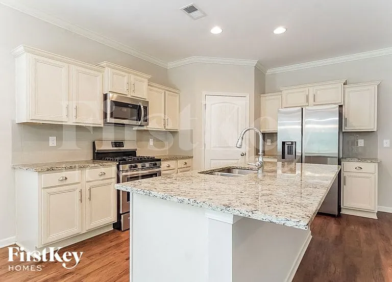 220 Polo Field Way — Photo 4