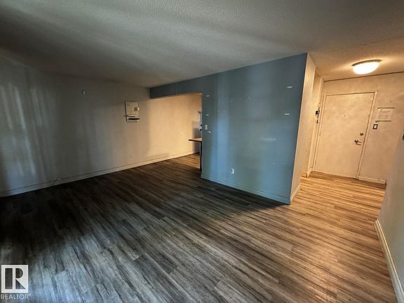 3rd image of 10415 93rd St NW #203