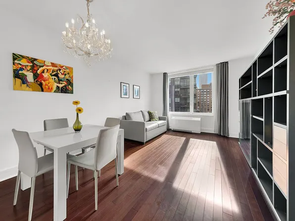 60 Riverside Blvd APT 1806, New York, NY 10069