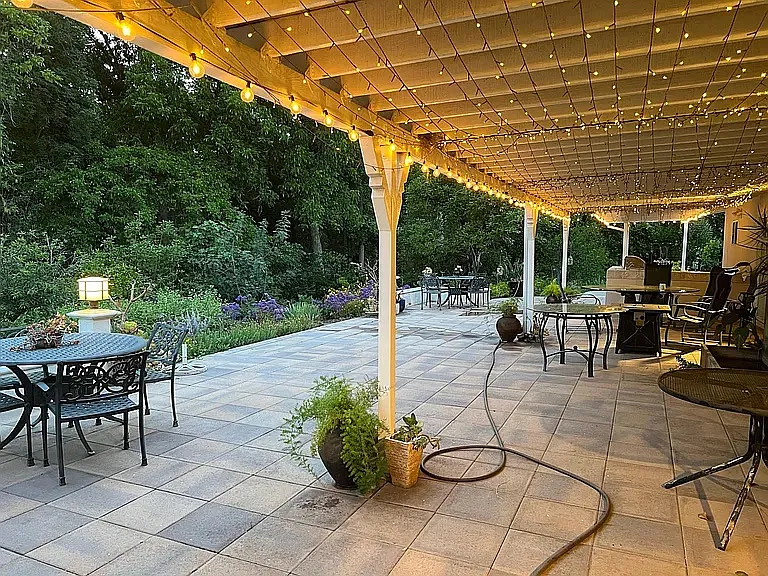 352 West Rd — Photo 16