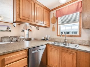 17 2nd St, Exeter, NH 03833
