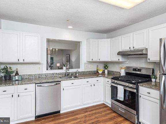 5th image of 2667 Worrell Ct