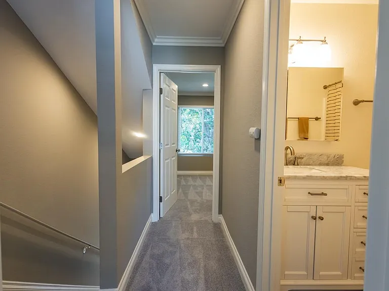 111 Abbeywood Ln — Photo 12
