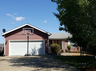 803 SE Excel Ct, Sheridan, OR 97378