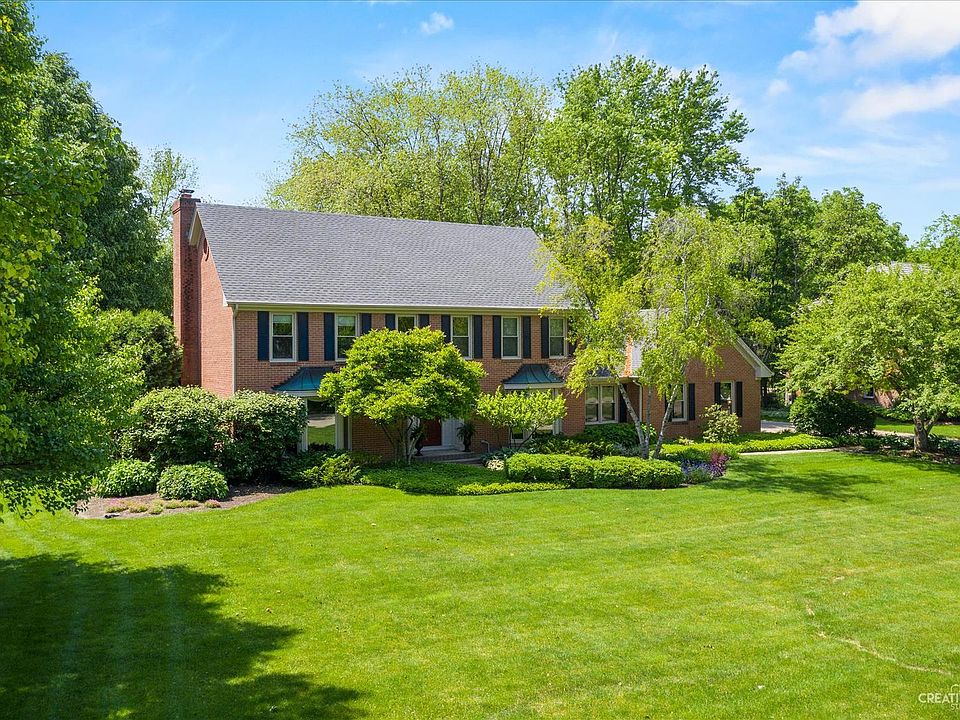 1st image of 335 Persimmon Dr