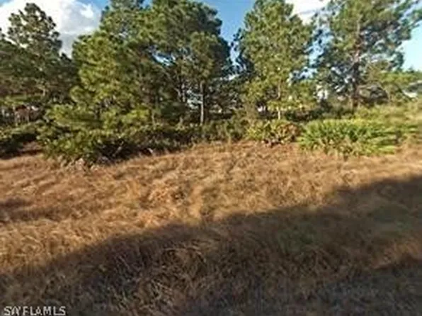 3104 39th St W, Lehigh Acres, FL 33971