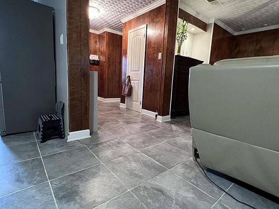 5th image of 1803 Marigold Dr