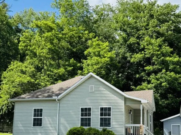 88 W Franklin St, Nelsonville, OH 45764