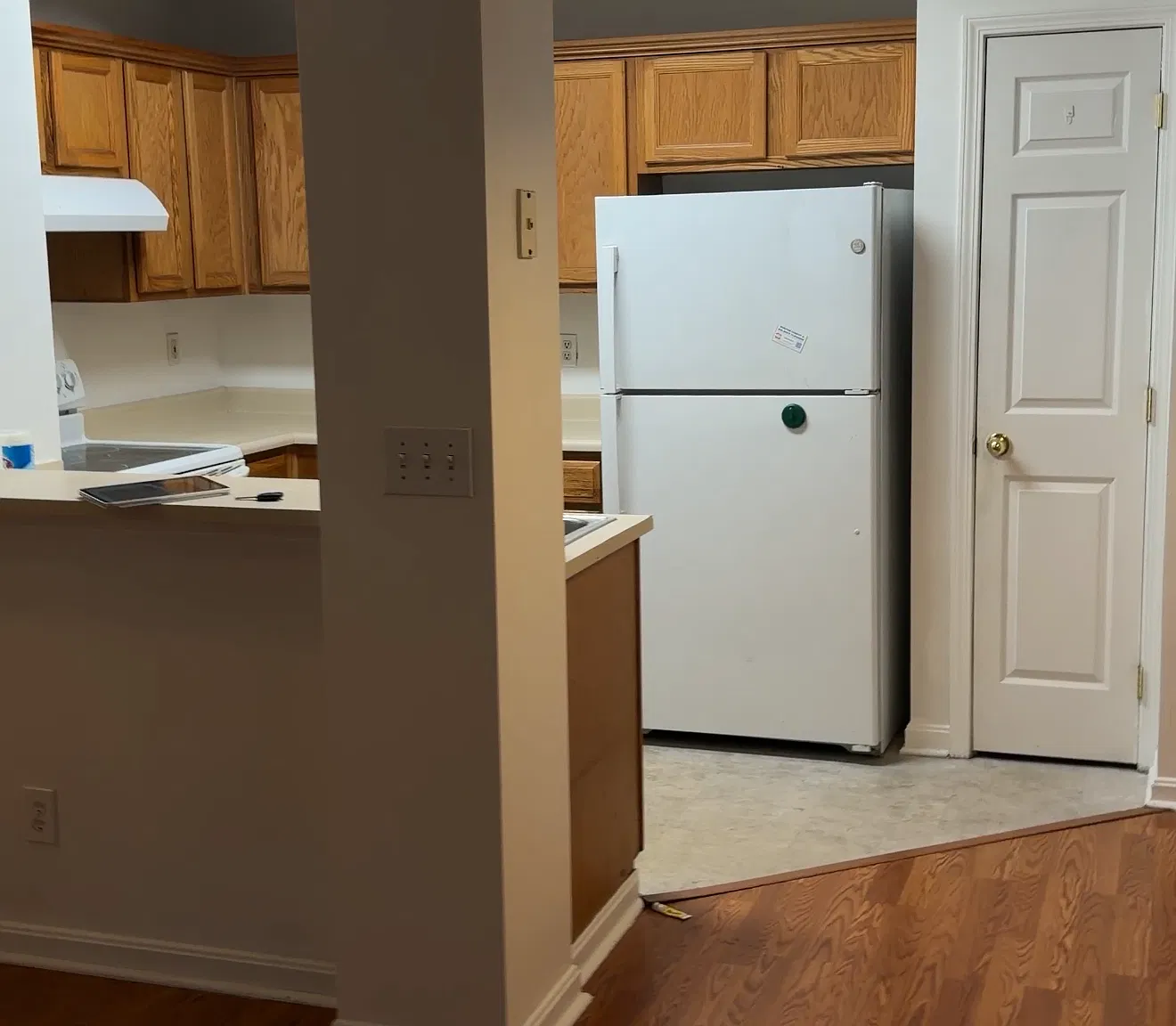 2 bed, 900 sqft, $1,400 — Photo 3