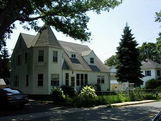 1st image of 16 Forest Ave