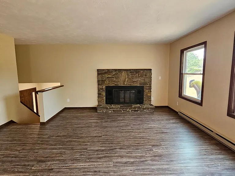 427 City Springs Ln — Photo 3