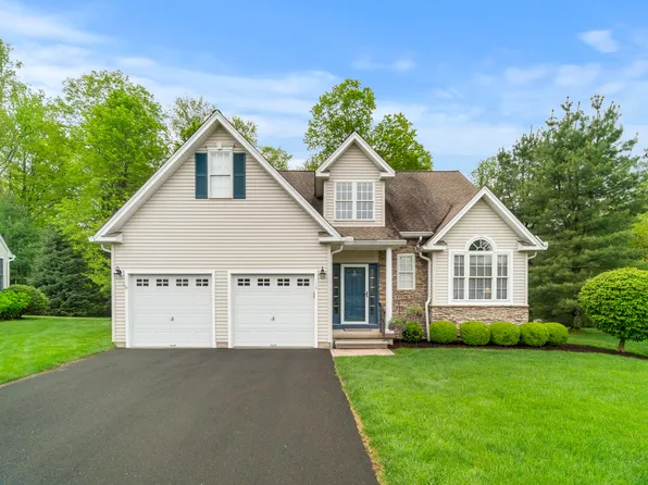 10 Whiting Court #10, North Branford, CT 06472