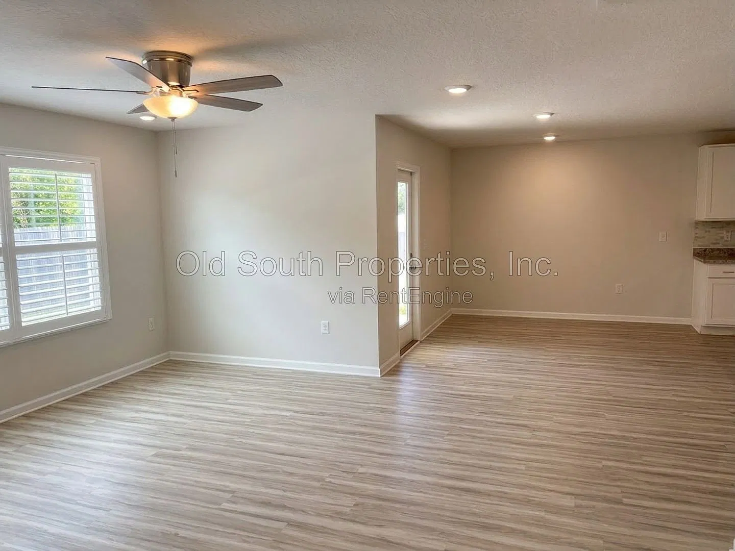 4 bed, 2.0 bath, 1800 sqft, $2,100 — Photo 3