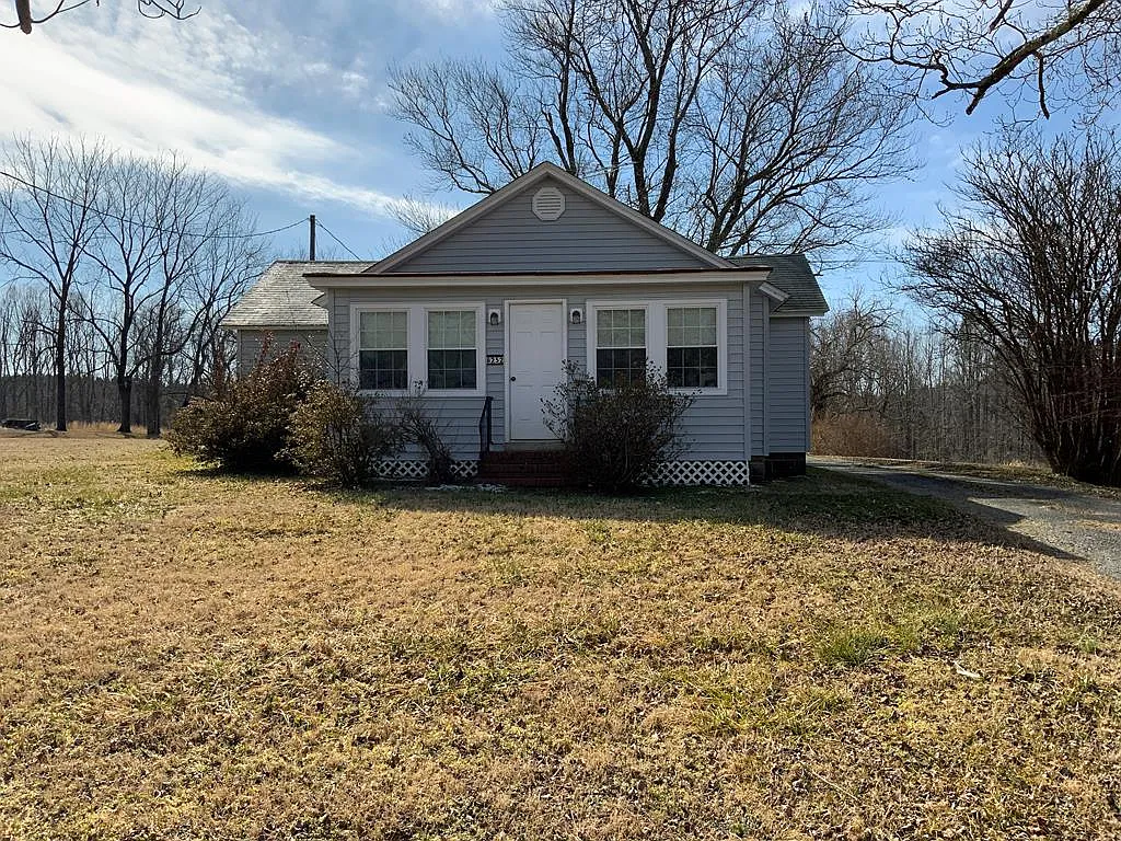 8252 Mary Ball Rd photo 1