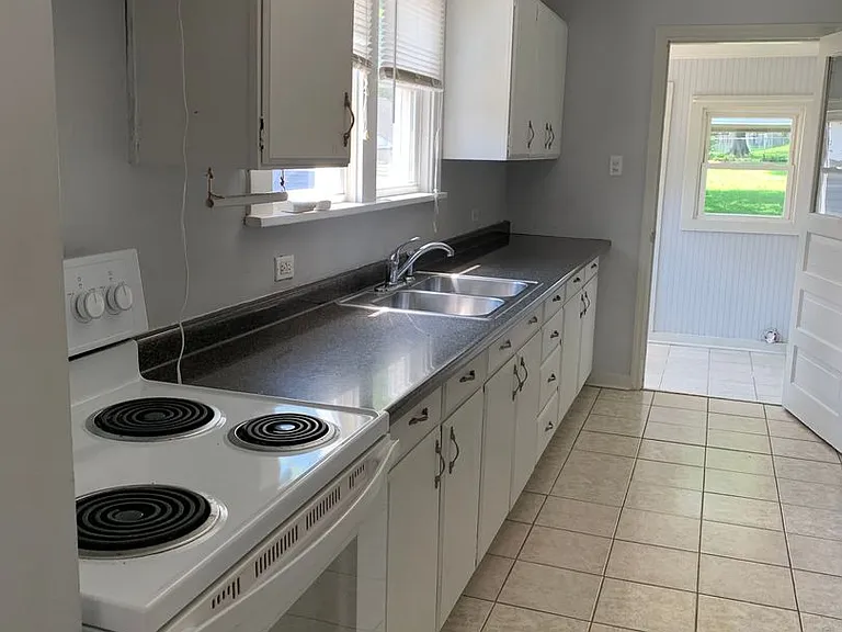 501 Hoover Ave — Photo 5