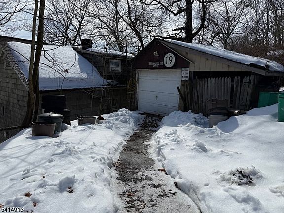 2nd image of 19 Up Grnwd Rd