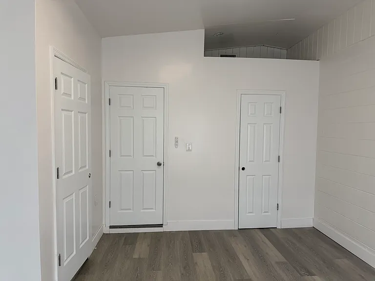 2500 Myrtle Ave — Photo 30