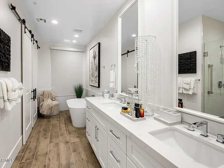 8222 E Cortez Dr — Photo 20