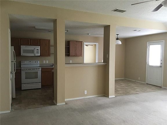 5th image of 1611 Shady Shores Dr