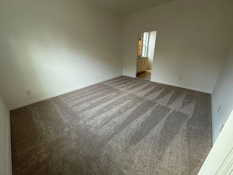 5273 Royal Point Ave — Photo 12