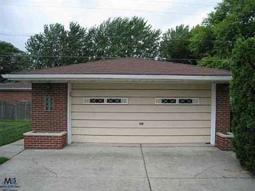 4th image of 31181 Wellston Dr