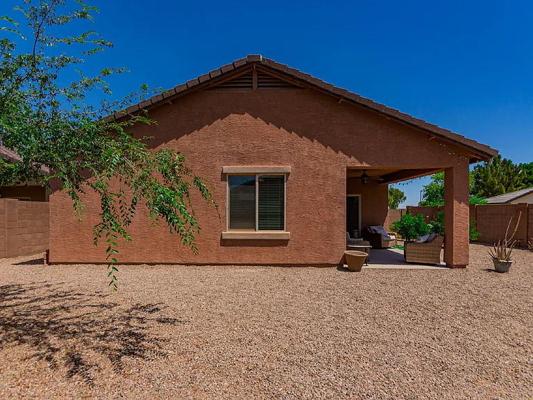 41177 W Lucera Ln — Photo 22