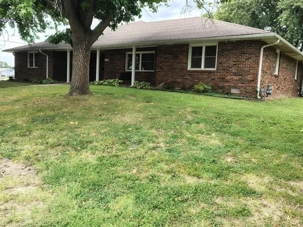 2147 Forest Dr, Carthage, MO 64836