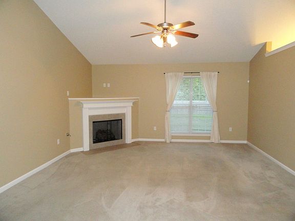 2nd image of 8282 Park Pike Dr