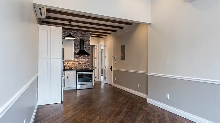 Rented by Nooklyn NYC LLC | media 25