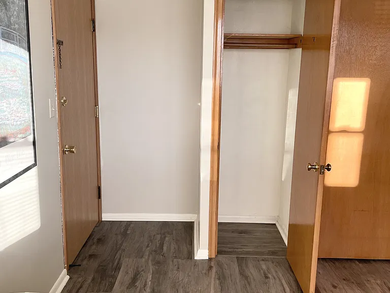 Dunlap Apartments — Photo 22