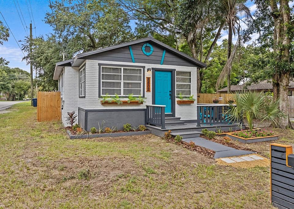 1st image of 8502 N ARDEN AVENUE